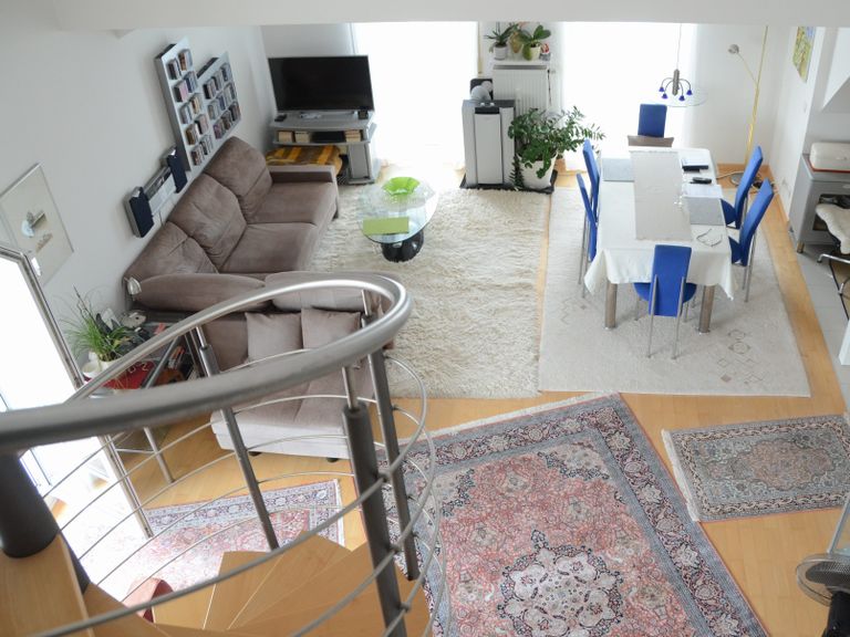 Wohnzimmer Immobilie in Ingolstadt zum Kauf von Immobilien Arno Pflug