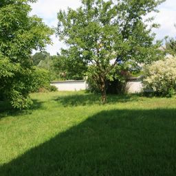 Grundstück mit Altbestand Hundszell